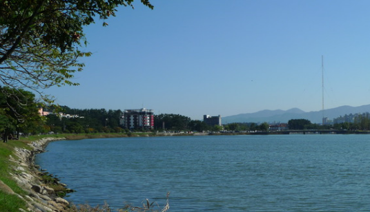 Gyeongpo Lake