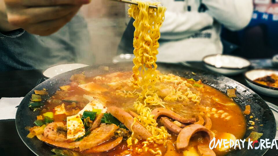 Budaejjigae (Army Stew)